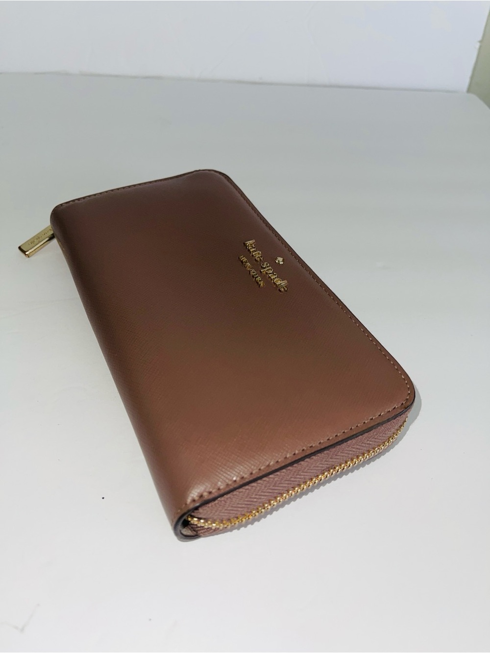 kate spade Mauve Zip-Around Saffiano Leather Wallet with Gold Logo Dusty Pink - Picture 3 of 14